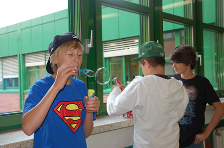 _2082047223.jpg