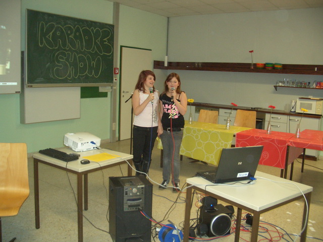Karaoke038.JPG